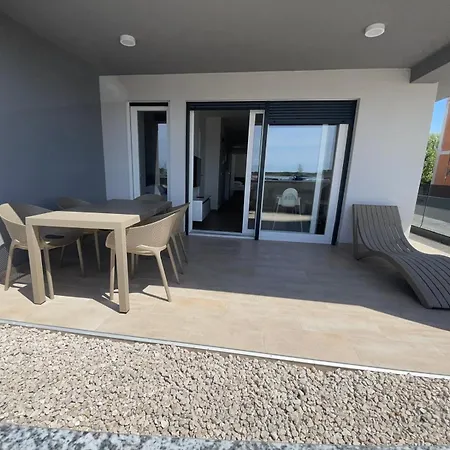 Aquavista Apartment