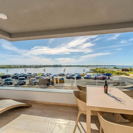 Aquavista Apartment Nin