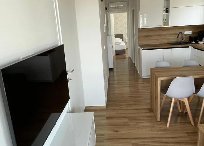 Апартаменты Aquavista Нин